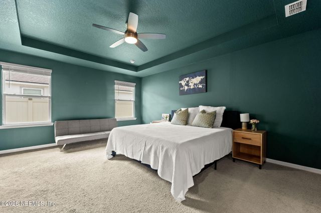 66132 EDGEWATER Drive, Yulee, FL 32097