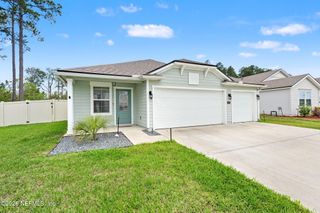 66132 EDGEWATER Drive, Yulee, FL 32097