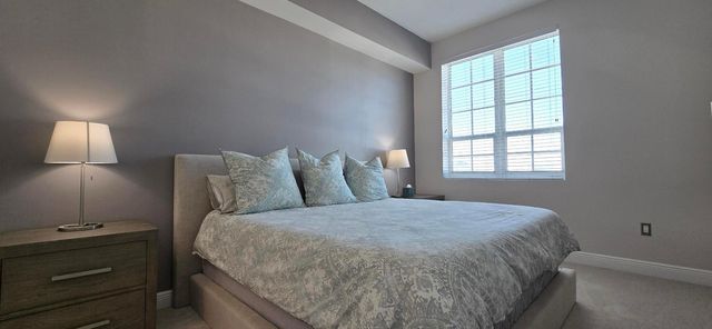 410 Evernia Street 827, West Palm Beach, FL 33401