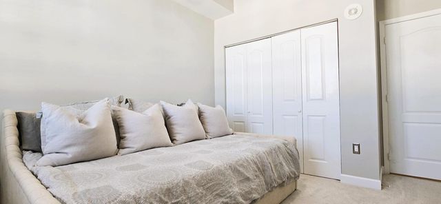 410 Evernia Street 827, West Palm Beach, FL 33401