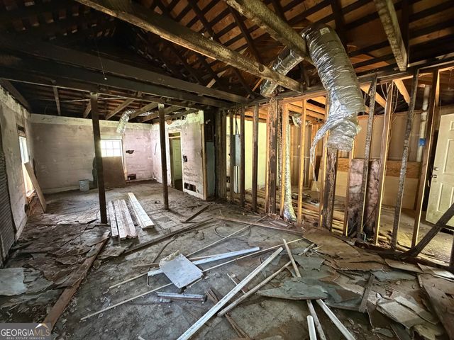 523 E Solomon Street, Griffin, GA 30223