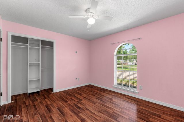 105 Lancashire Drive, Bossier City, LA 71111