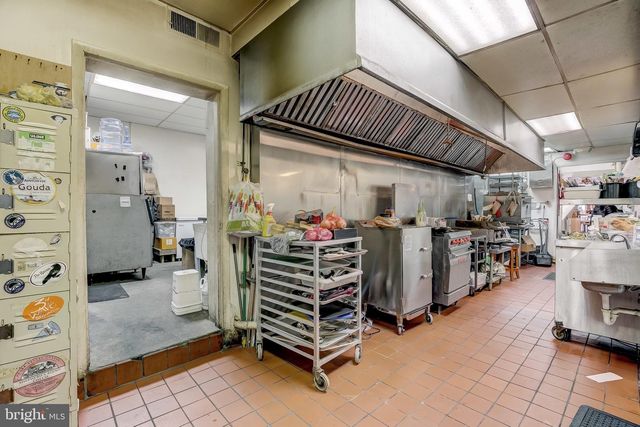 1125 S CHARLES ST, Baltimore, MD 21230