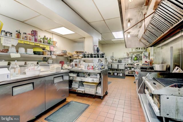 1125 S CHARLES ST, Baltimore, MD 21230