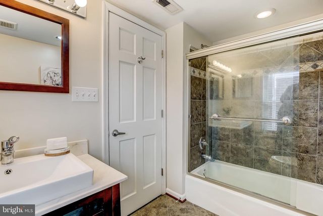 1125 S CHARLES ST, Baltimore, MD 21230