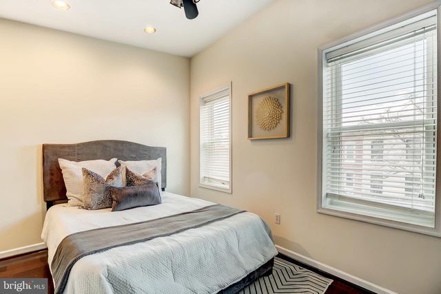 1125 S CHARLES ST, Baltimore, MD 21230