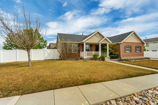 5464 W MAYFLOWER ST, West Jordan, UT 84081