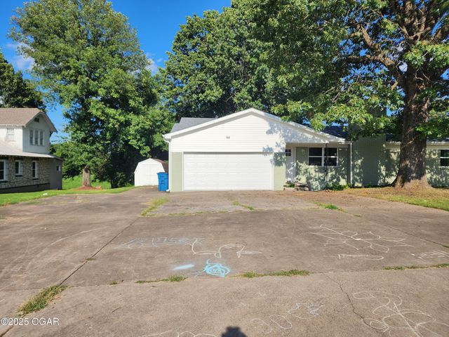 1909 Lael Drive, Neosho, MO 64850