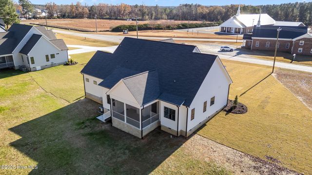 2590 Lassiter Road, Four Oaks, NC 27524