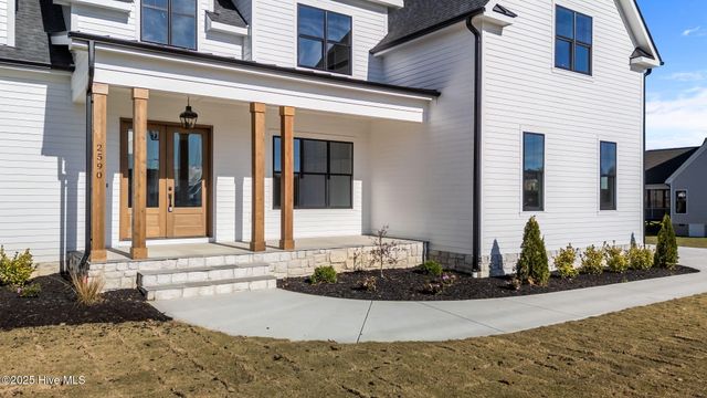 2590 Lassiter Road, Four Oaks, NC 27524