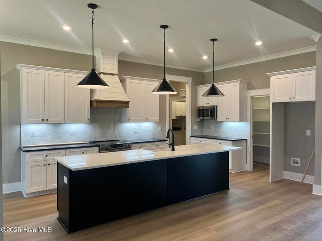 2590 Lassiter Road, Four Oaks, NC 27524