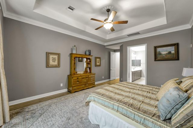 10402 Lake Palmetto Drive, Conroe, TX 77385