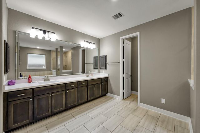 10402 Lake Palmetto Drive, Conroe, TX 77385