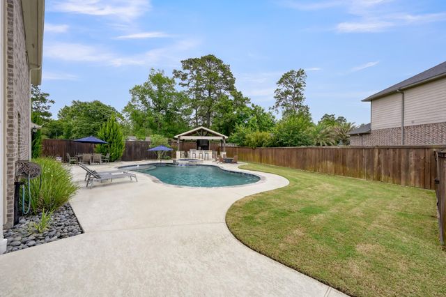 10402 Lake Palmetto Drive, Conroe, TX 77385