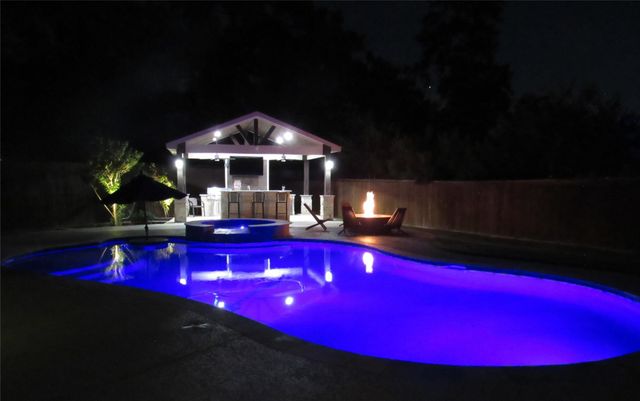 10402 Lake Palmetto Drive, Conroe, TX 77385