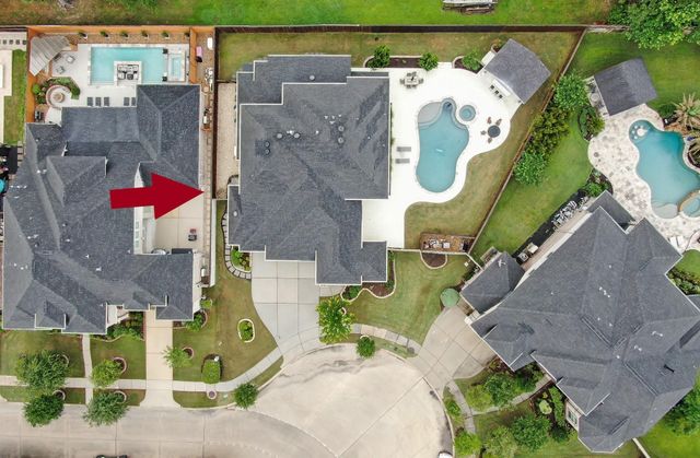10402 Lake Palmetto Drive, Conroe, TX 77385