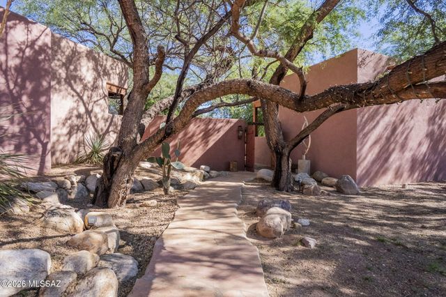 2342 Balderrain Lane, Tubac, AZ 85646