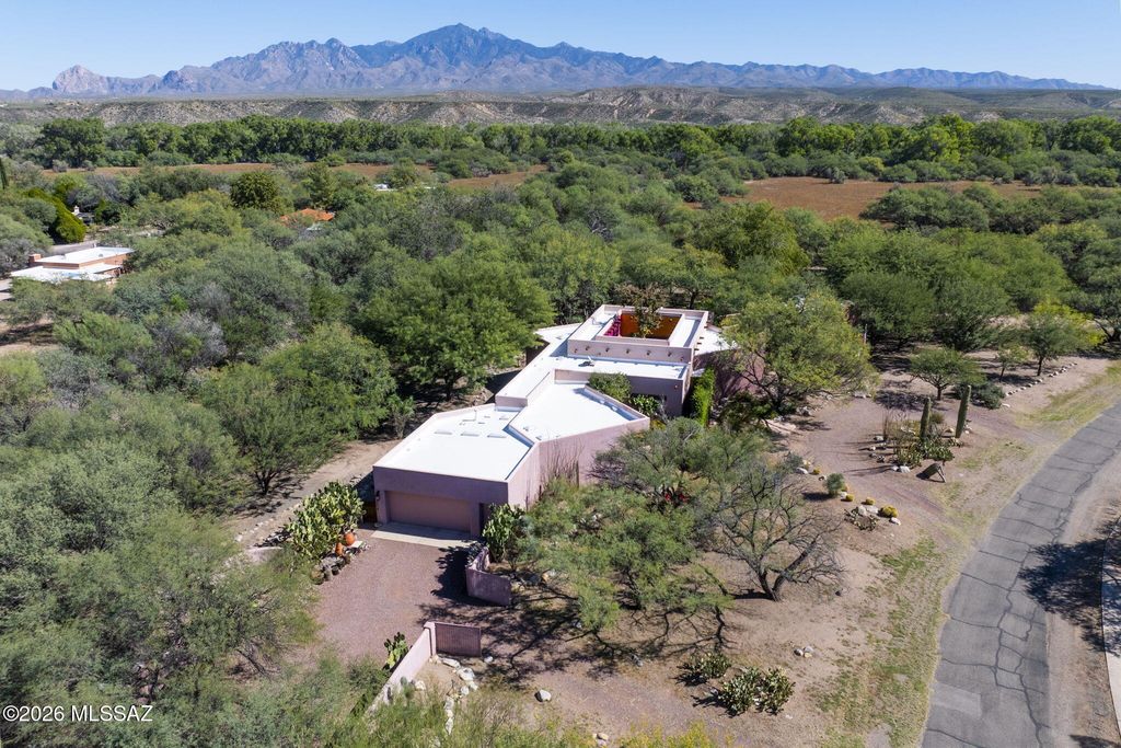 2342 Balderrain Lane, Tubac, AZ 85646