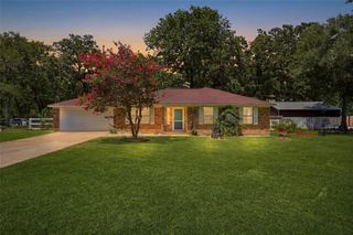39 Wood Lodge Drive, Huntsville, TX 77320