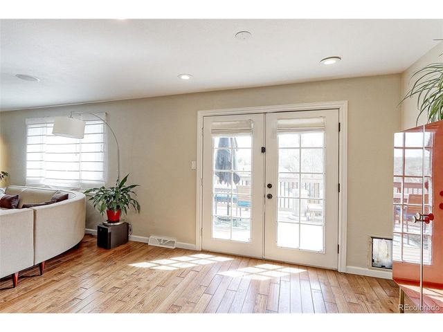 6552 Owens Ct, Arvada, CO 80004