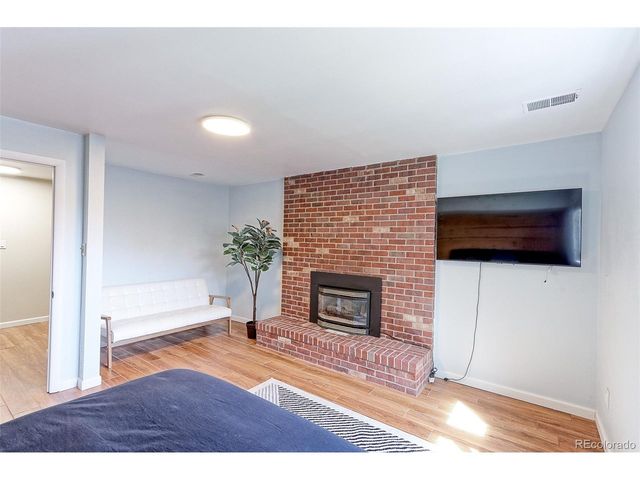 6552 Owens Ct, Arvada, CO 80004