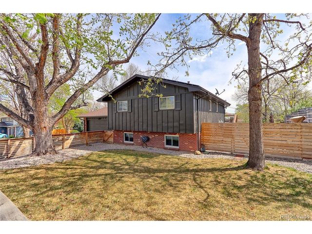 6552 Owens Ct, Arvada, CO 80004