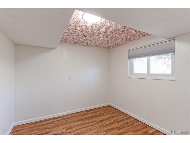 6552 Owens Ct, Arvada, CO 80004