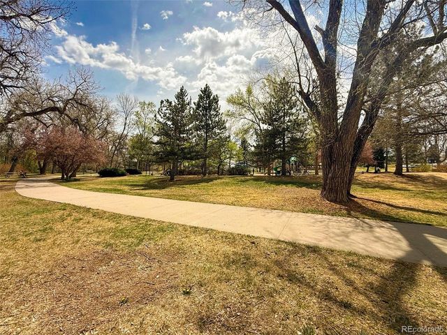 6552 Owens Ct, Arvada, CO 80004