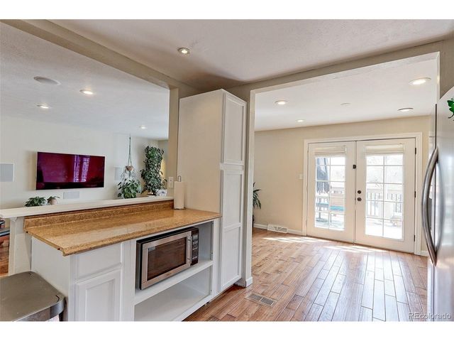 6552 Owens Ct, Arvada, CO 80004