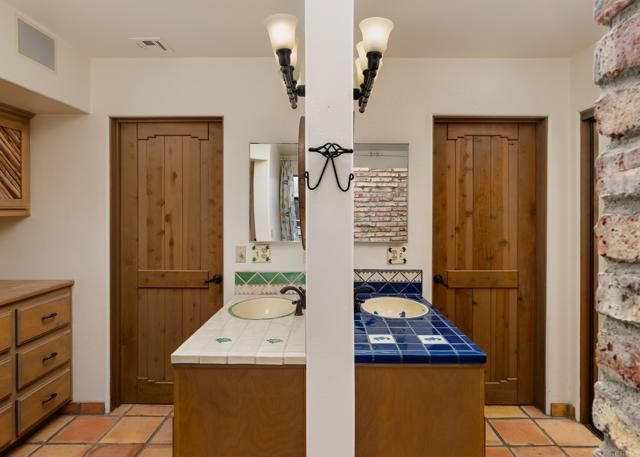 16761 Artesian Breeze Way, San Diego, CA 92127