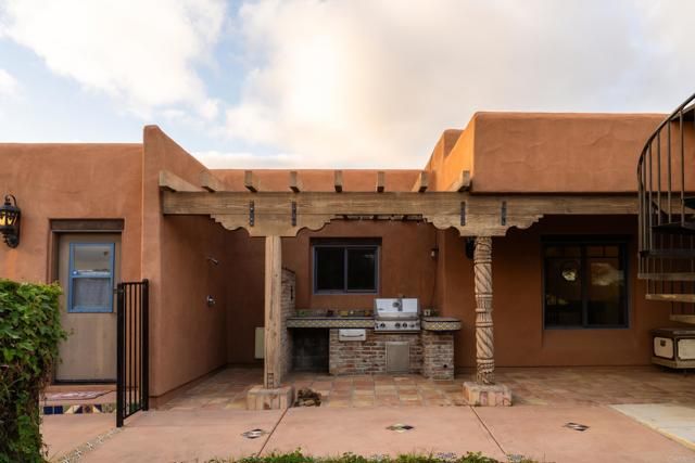 16761 Artesian Breeze Way, San Diego, CA 92127