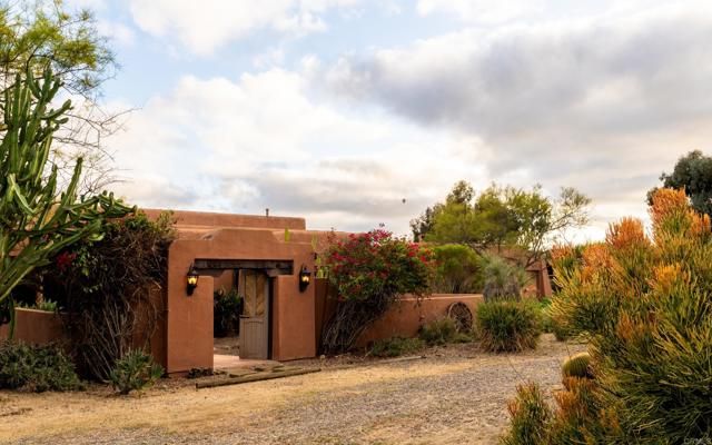 16761 Artesian Breeze Way, San Diego, CA 92127