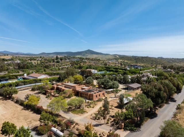 16761 Artesian Breeze Way, San Diego, CA 92127