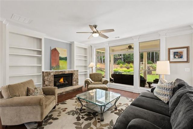 105 Kingston Lane, Canton, GA 30115