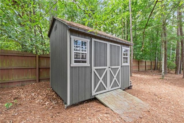 105 Kingston Lane, Canton, GA 30115