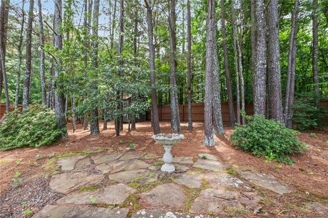 105 Kingston Lane, Canton, GA 30115