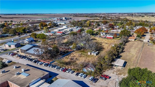 403 N Bumblebee Drive, Little River Academy, TX 76554