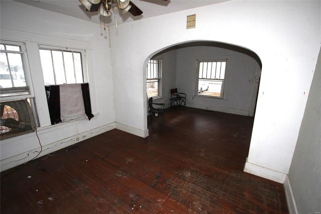 20 E Oak Street, Bonne Terre, MO 63628