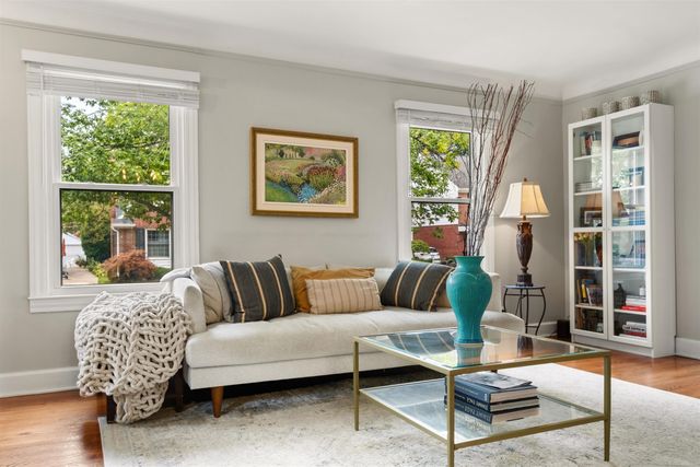 409 Madison Street, Grosse Pointe Farms, MI 48236