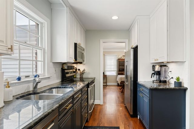 409 Madison Street, Grosse Pointe Farms, MI 48236