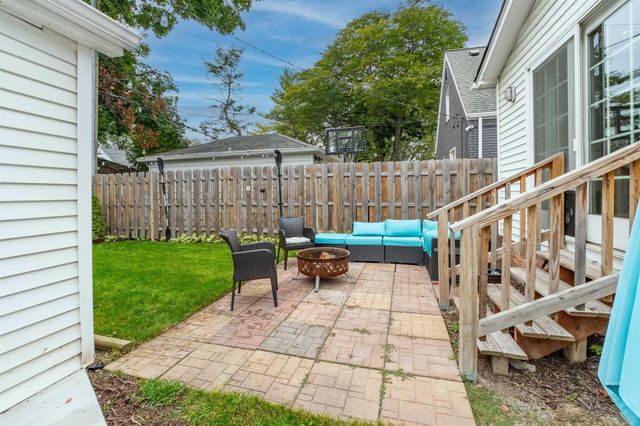 409 Madison Street, Grosse Pointe Farms, MI 48236