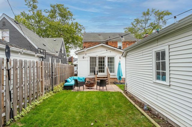409 Madison Street, Grosse Pointe Farms, MI 48236