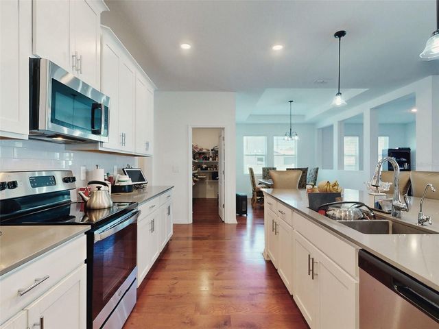 6084 CLAYSTONE WAY, Mount Dora, FL 32757