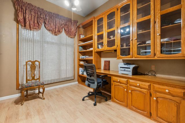 9604 Savannah Avenue, Lubbock, TX 79424