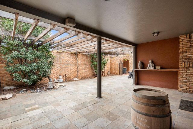 9604 Savannah Avenue, Lubbock, TX 79424