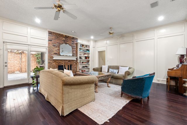 9604 Savannah Avenue, Lubbock, TX 79424