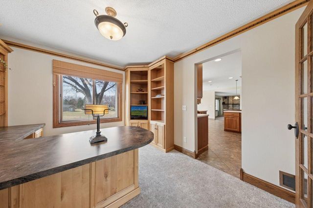 4363 Bramblewood Avenue, Vadnais Heights, MN 55127