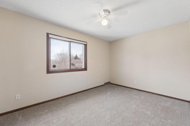 4363 Bramblewood Avenue, Vadnais Heights, MN 55127