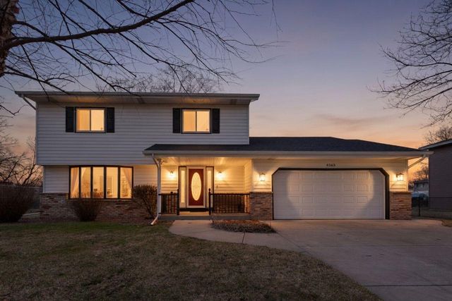 4363 Bramblewood Avenue, Vadnais Heights, MN 55127