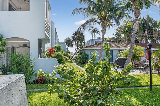 1432 S Lakeside Drive 4, Lake Worth Beach, FL 33460